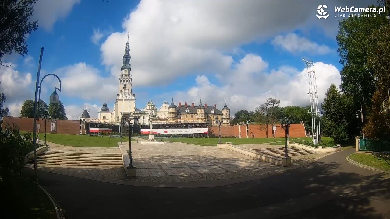 CZĘSTOCHOWA - widok na JASNĄ Górę - 10 wresień 2026, 10:56