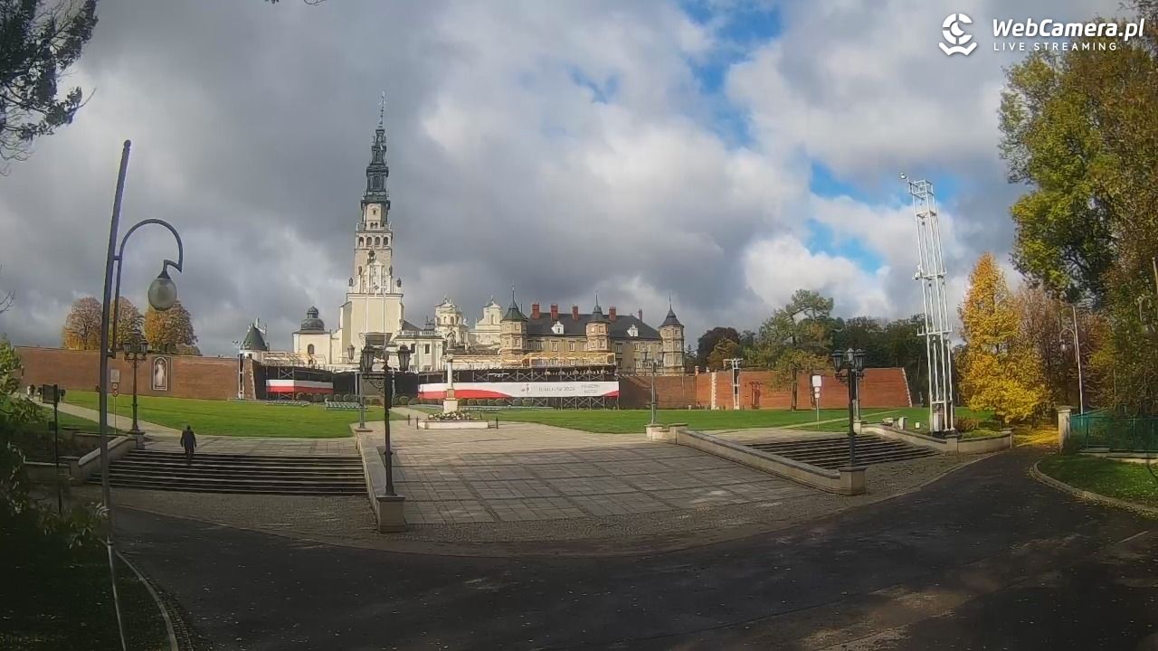CZĘSTOCHOWA - widok na JASNĄ Górę - 18 październik 2025, 10:34