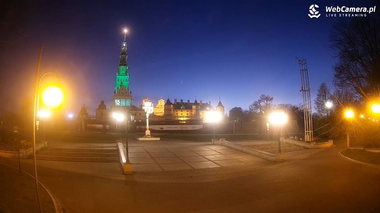 CZĘSTOCHOWA - widok na JASNĄ Górę - 27 kwiecień 2026, 20:52