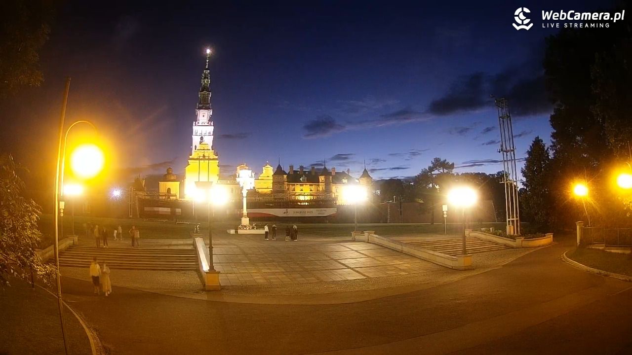 CZĘSTOCHOWA - widok na JASNĄ Górę - 01 sierpień 2025, 21:31