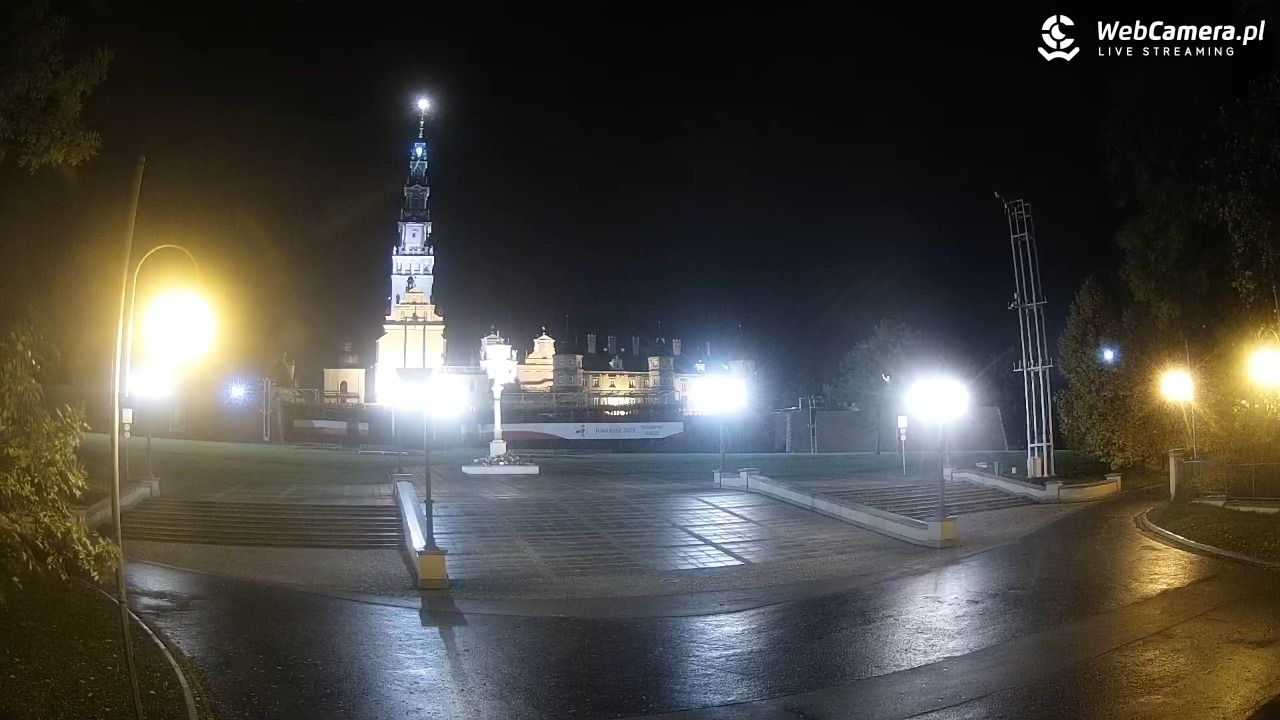 CZĘSTOCHOWA - widok na JASNĄ Górę - 18 październik 2025, 00:47