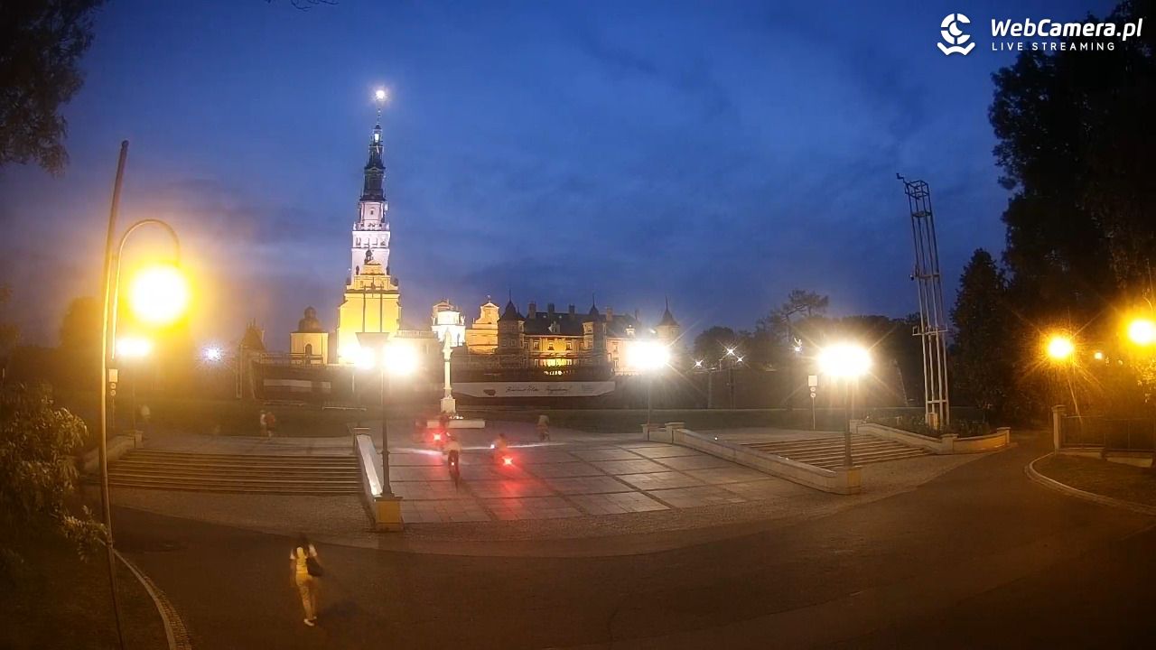 CZĘSTOCHOWA - widok na JASNĄ Górę - 09 wresień 2026, 19:49