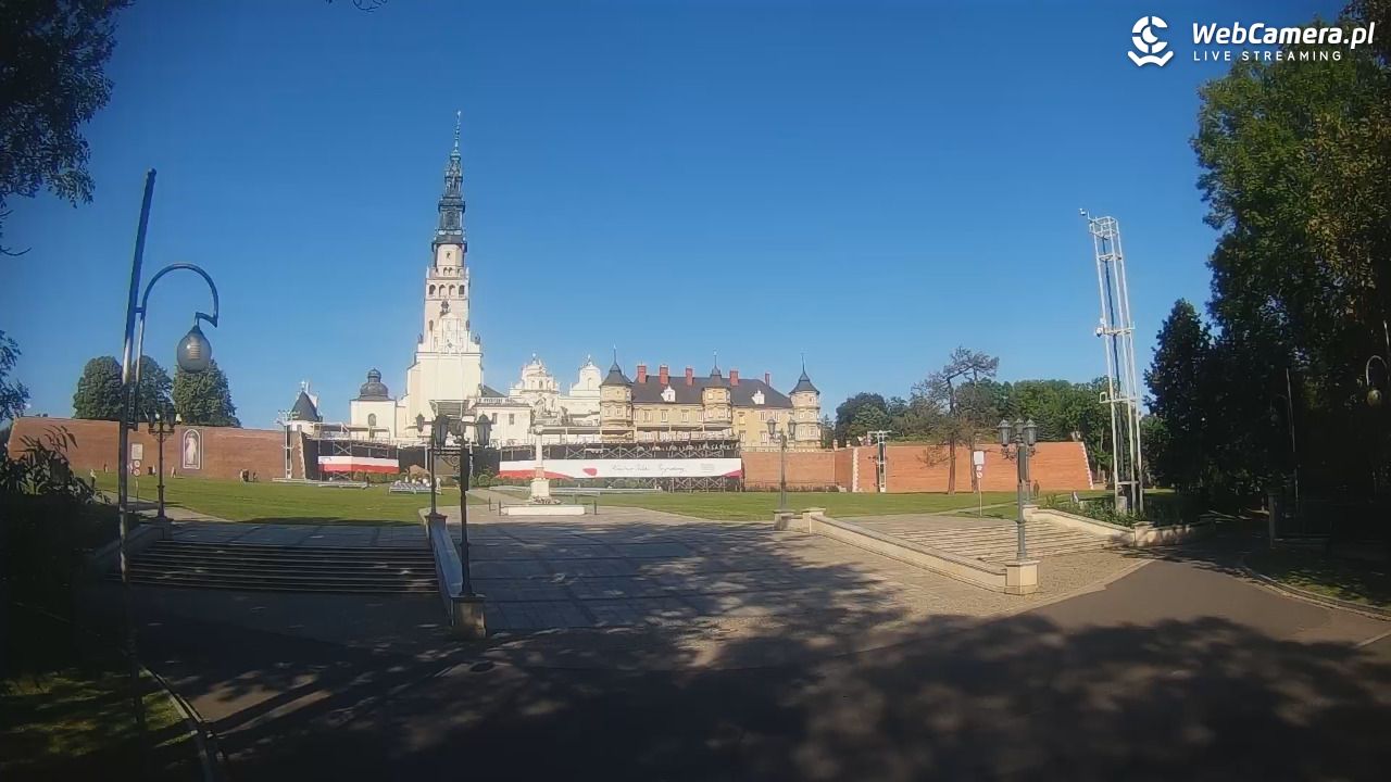 CZĘSTOCHOWA - widok na JASNĄ Górę - 08 wresień 2026, 09:10