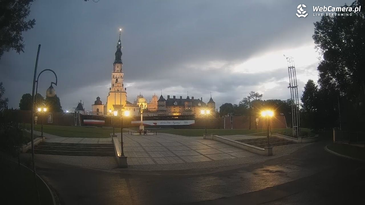 CZĘSTOCHOWA - widok na JASNĄ Górę - 11 czerwiec 2026, 21:21