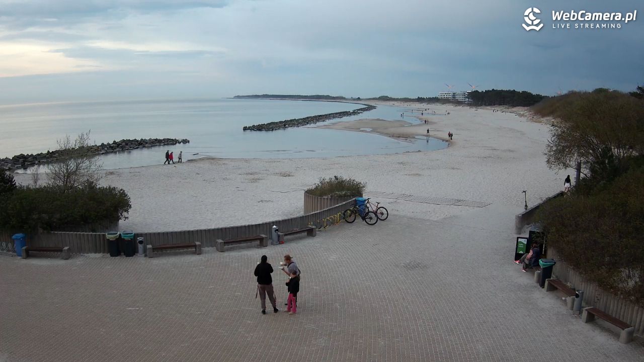 DARŁOWO - widok na plażę wschodnią - 03 maj 2026, 20:39