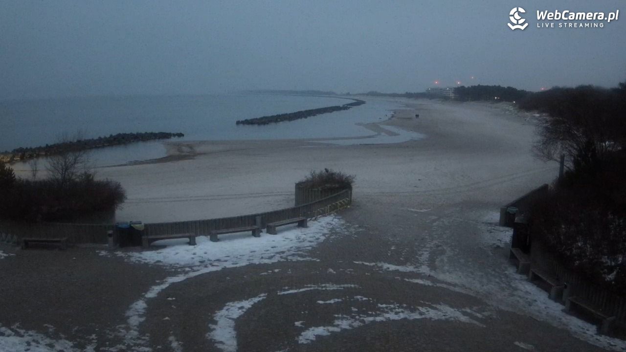 DARŁOWO - widok na plażę wschodnią - 17 styczeń 2026, 16:42