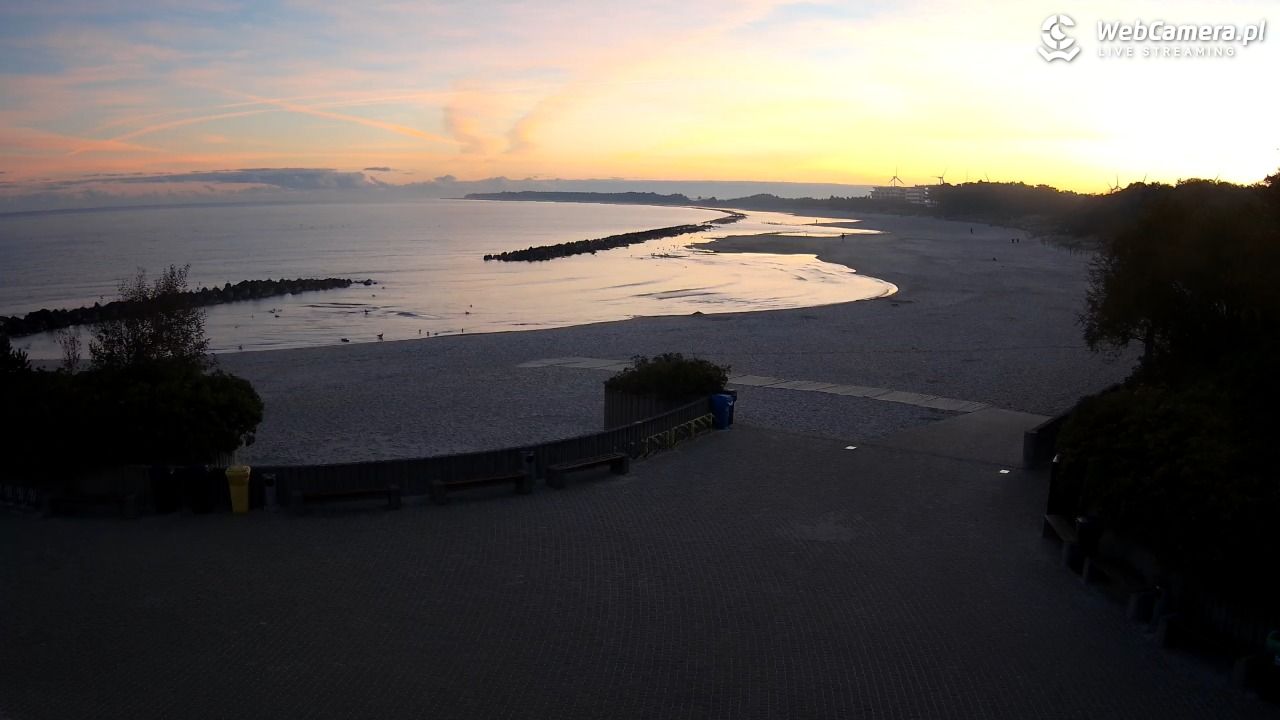 DARŁOWO - widok na plażę wschodnią - 28 wresień 2025, 06:37