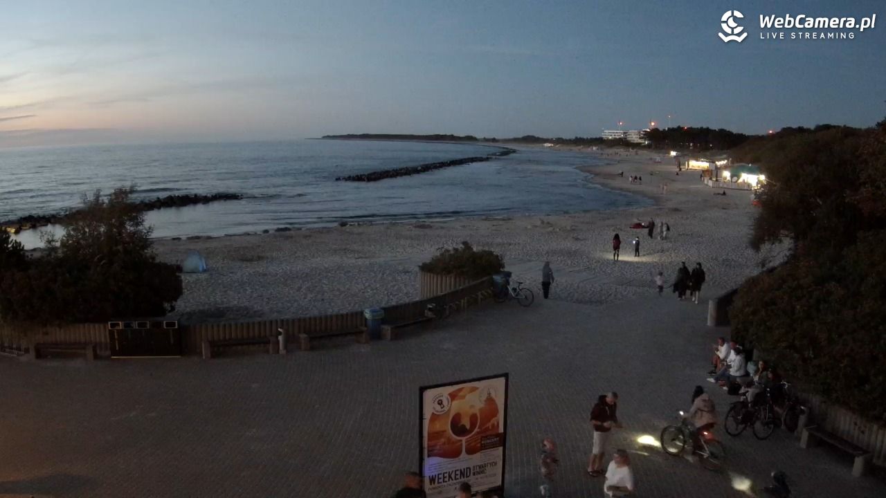 DARŁOWO - widok na plażę wschodnią - 12 sierpień 2026, 21:22