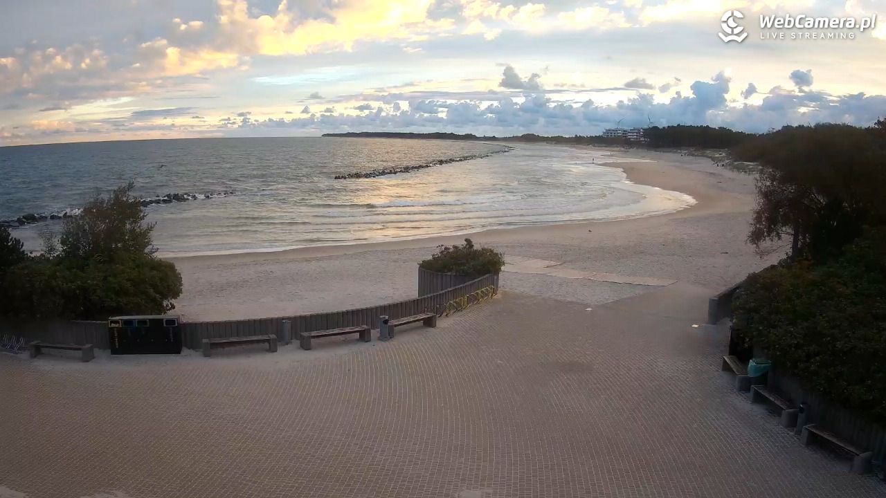 DARŁOWO - widok na plażę wschodnią - 23 wresień 2026, 07:00