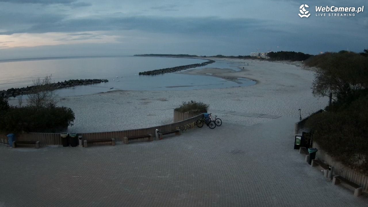 DARŁOWO - widok na plażę wschodnią - 03 maj 2026, 21:08