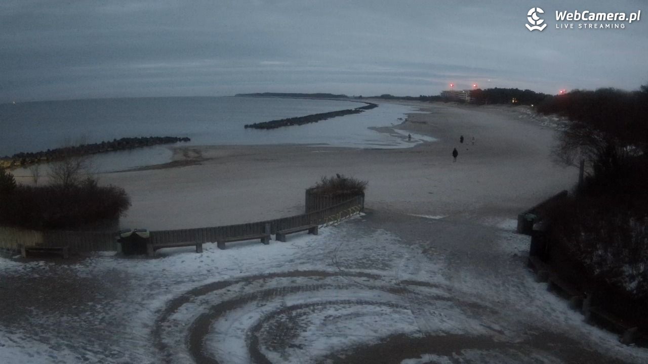 DARŁOWO - widok na plażę wschodnią - 15 styczeń 2026, 16:41