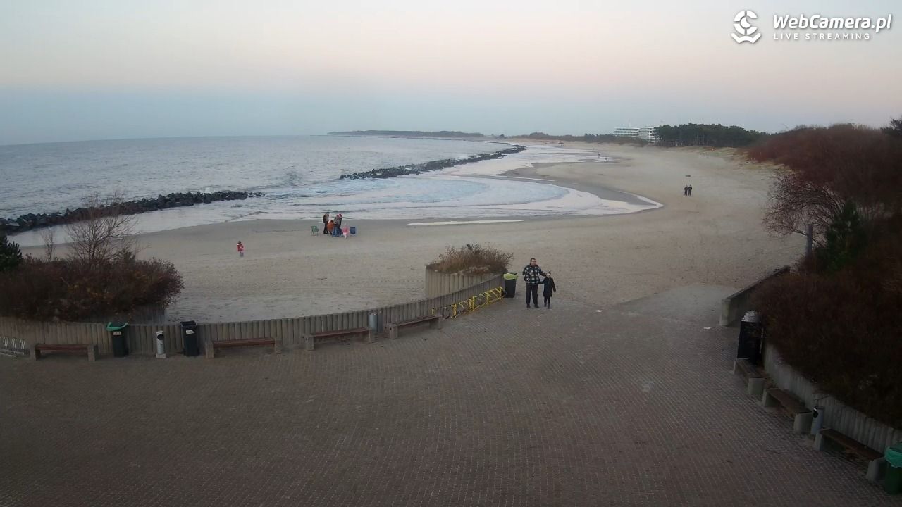 DARŁOWO - widok na plażę wschodnią - 01 grudzień 2025, 15:40