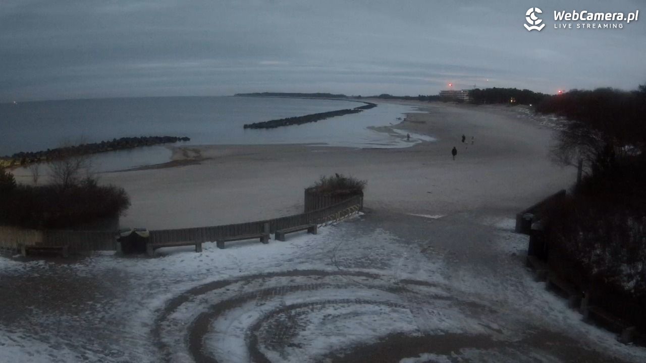 DARŁOWO - widok na plażę wschodnią - 15 styczeń 2026, 16:41