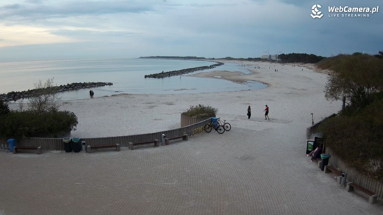 DARŁOWO - widok na plażę wschodnią - 03 maj 2026, 20:42