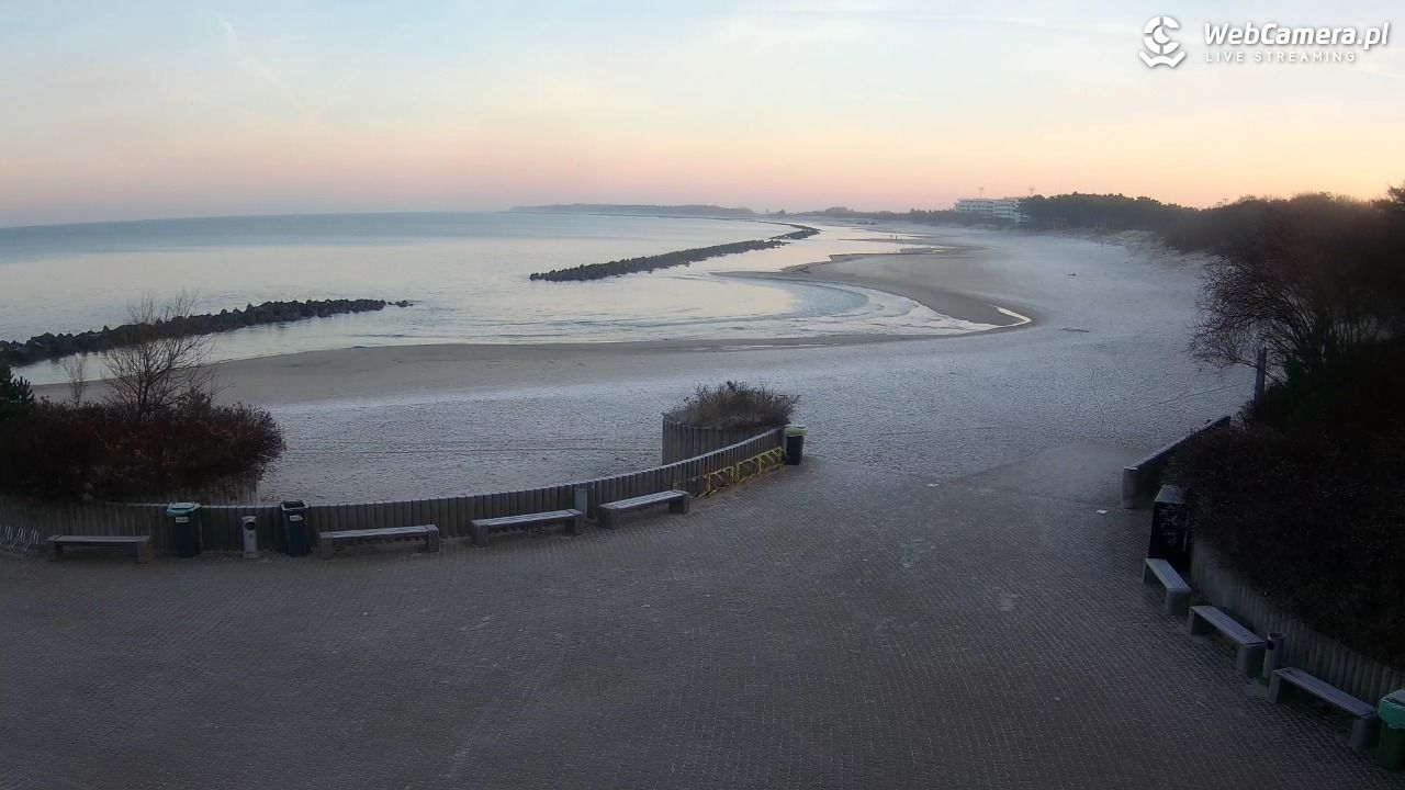 DARŁOWO - widok na plażę wschodnią - 02 grudzień 2025, 08:15