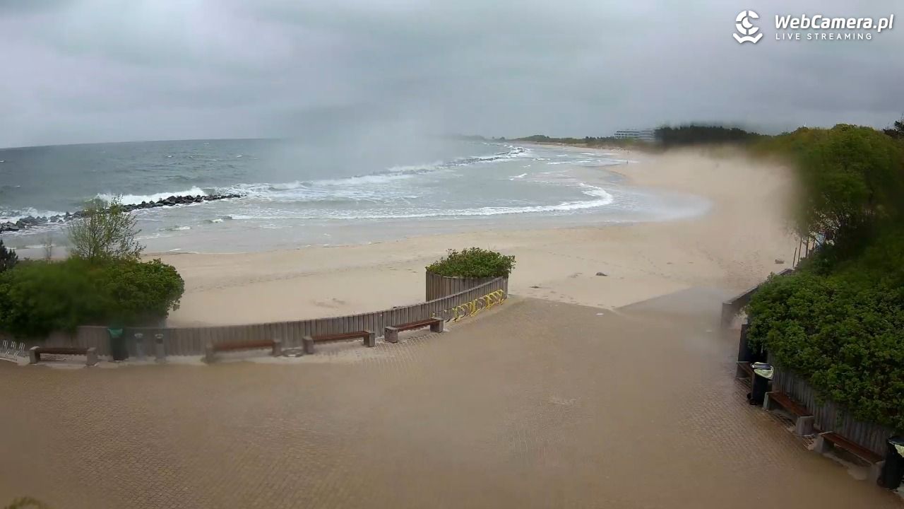 DARŁOWO - widok na plażę wschodnią - 15 maj 2025, 10:25