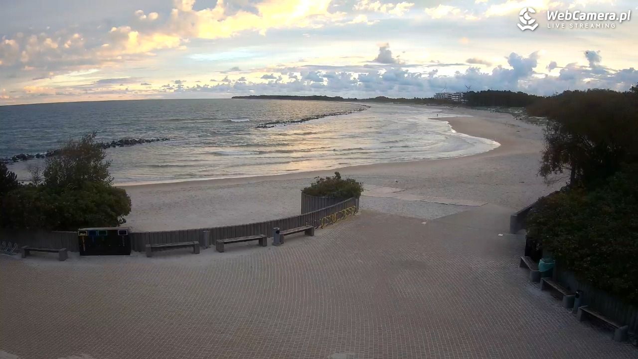 DARŁOWO - widok na plażę wschodnią - 23 wresień 2026, 07:01