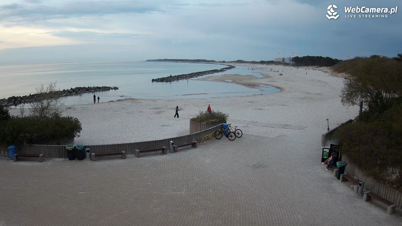 DARŁOWO - widok na plażę wschodnią - 03 maj 2026, 20:42