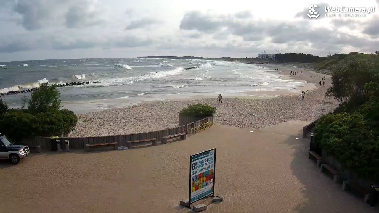 DARŁOWO - widok na plażę wschodnią - 09 czerwiec 2025, 07:39