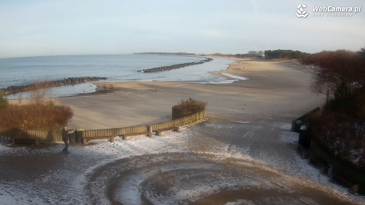 DARŁOWO - widok na plażę wschodnią - 15 styczeń 2026, 12:03