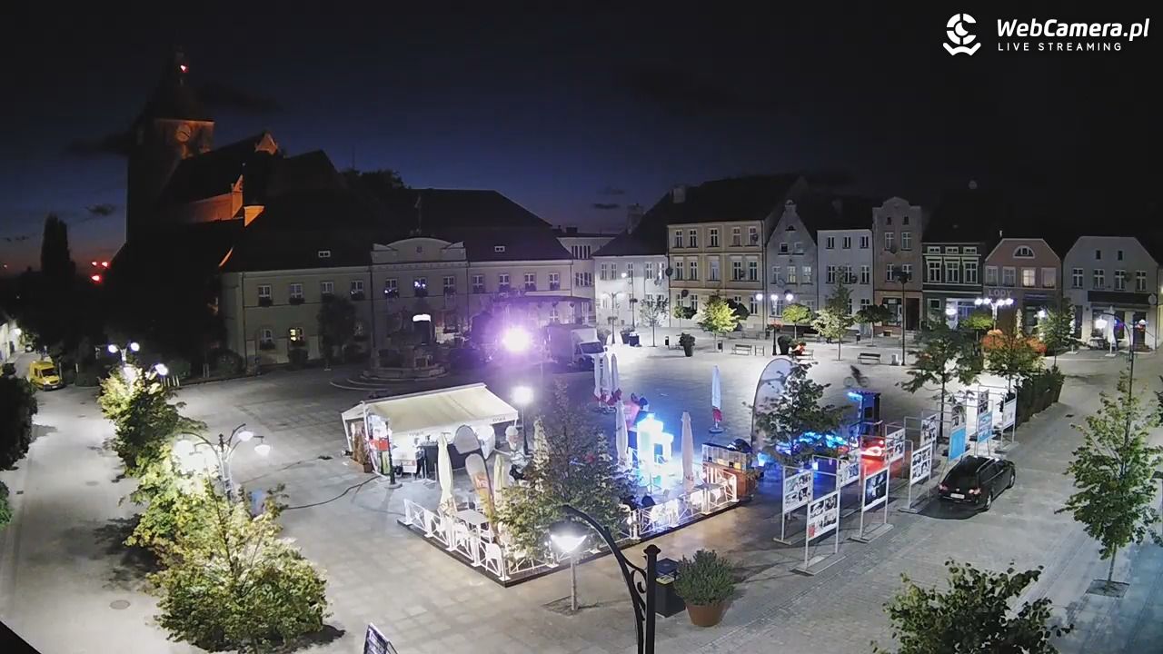 DARŁOWO - widok na Rynek - 24 sierpień 2025, 21:21