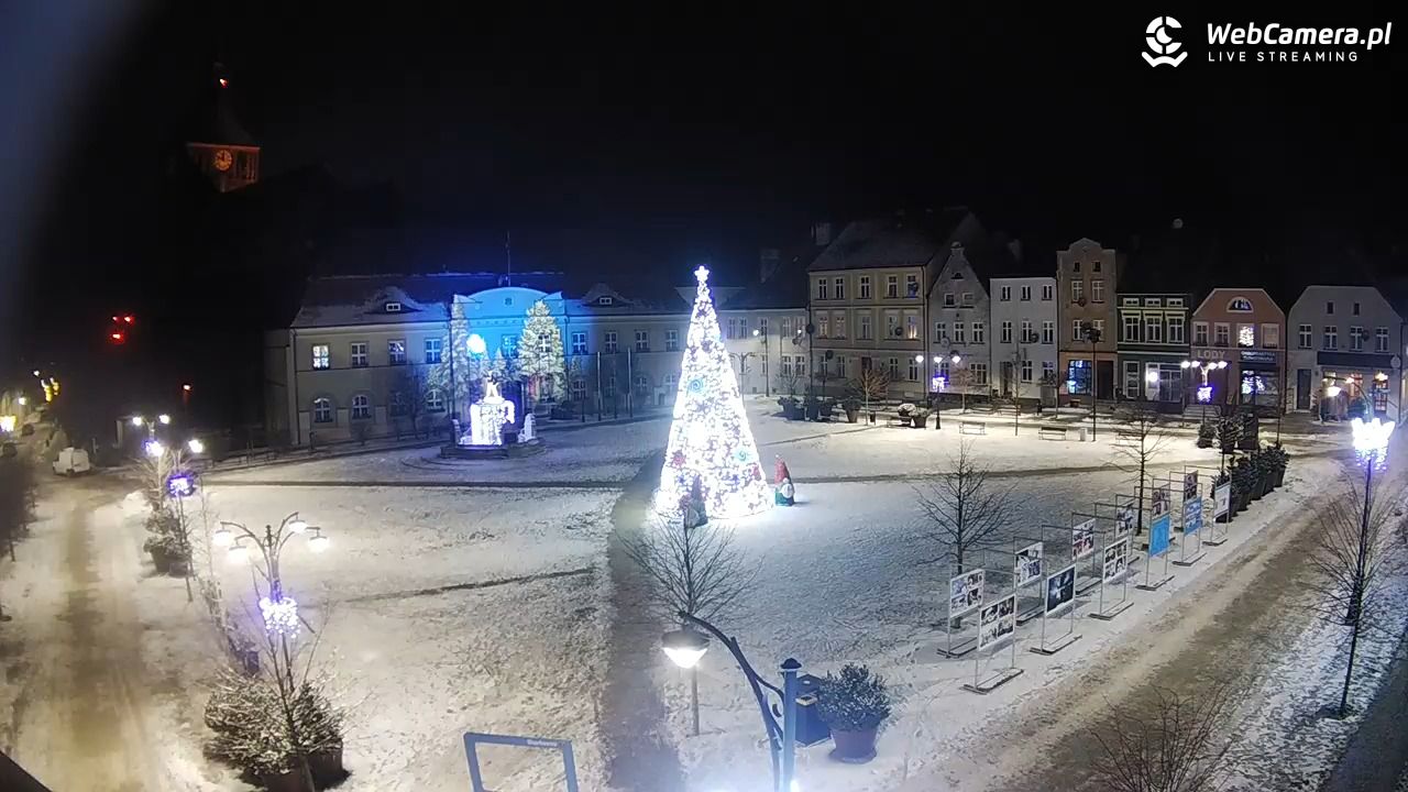 DARŁOWO - widok na Rynek - 08 luty 2026, 19:57
