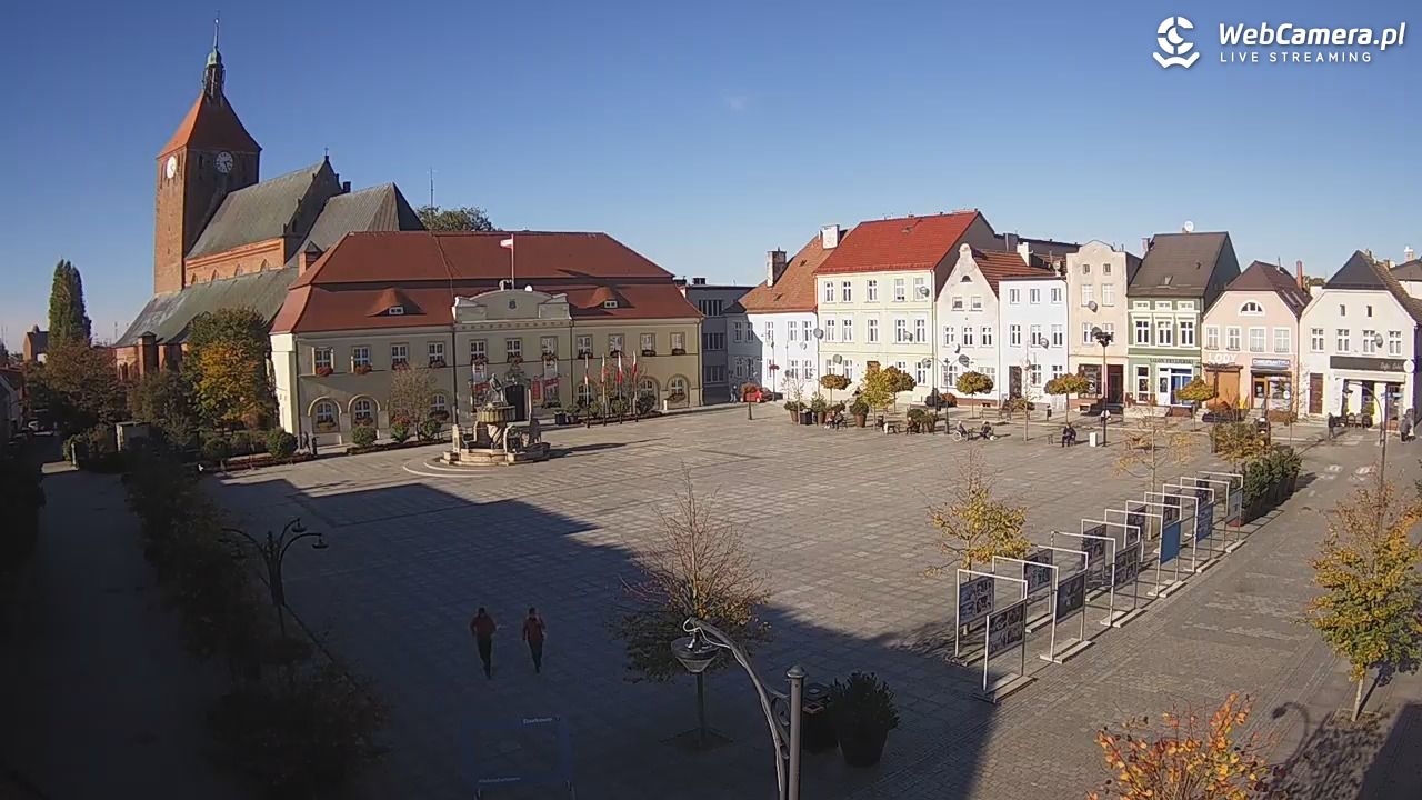 DARŁOWO - widok na Rynek - 20 październik 2025, 14:26