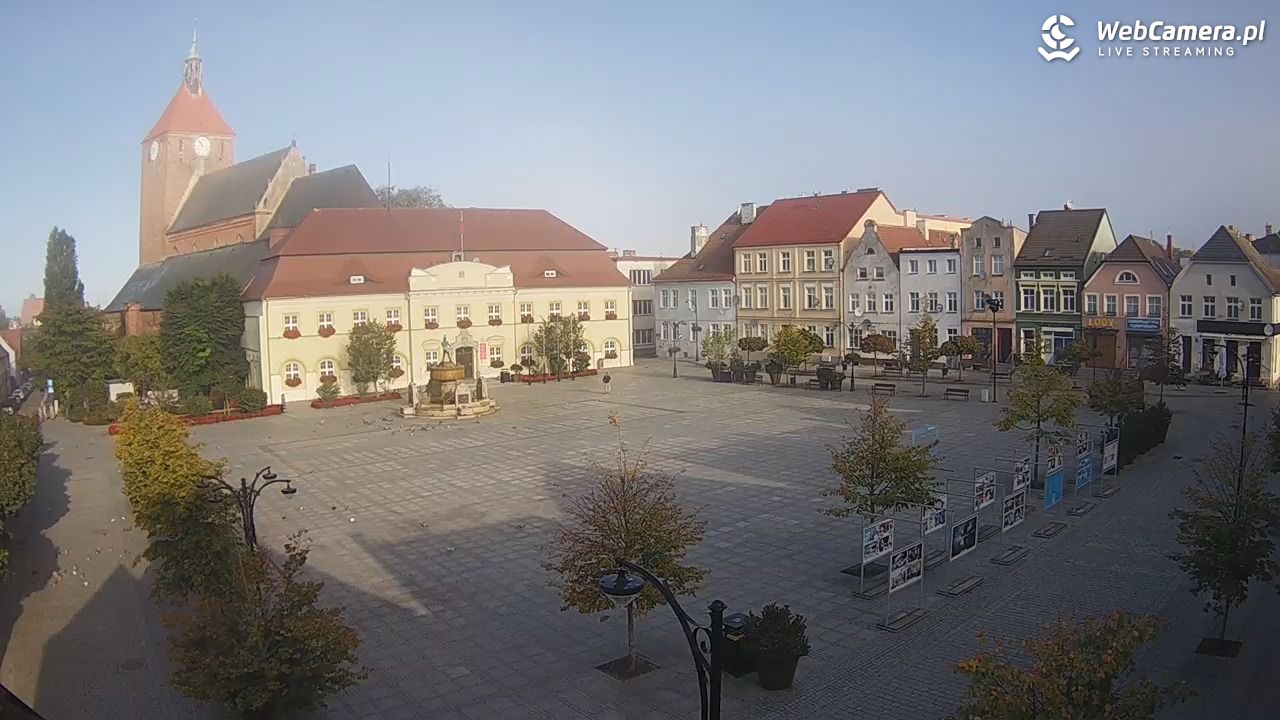 DARŁOWO - widok na Rynek - 27 wresień 2026, 09:11