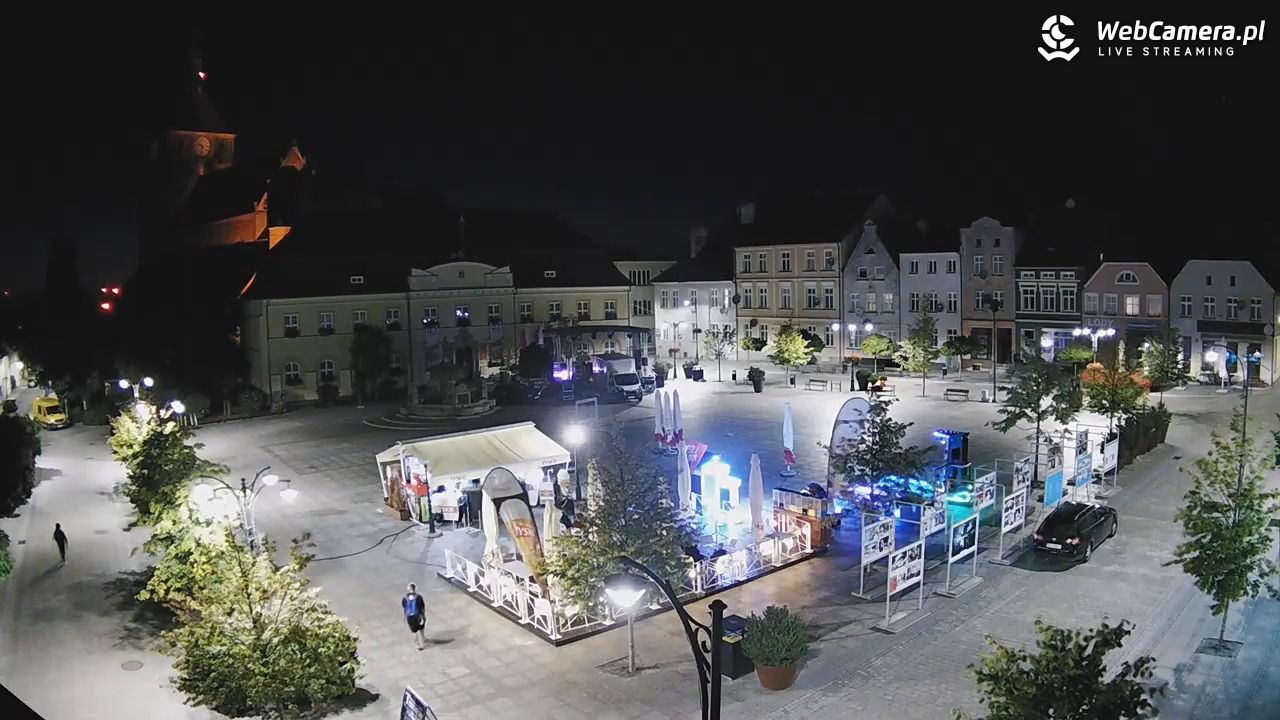 DARŁOWO - widok na Rynek - 24 sierpień 2025, 21:34