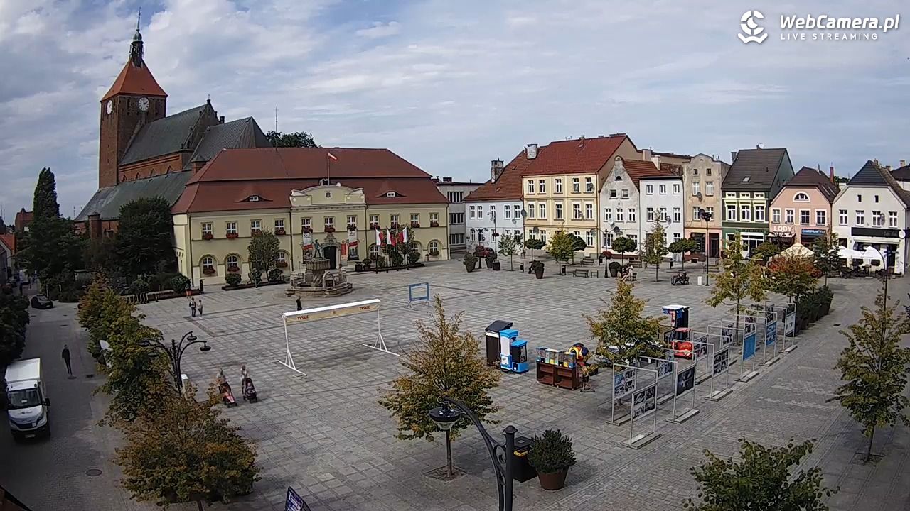 DARŁOWO - widok na Rynek - 27 sierpień 2025, 14:03