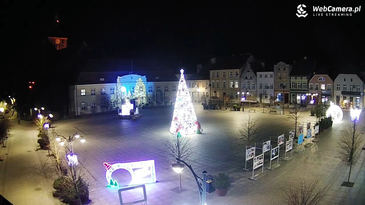 DARŁOWO - widok na Rynek - 27 grudzień 2025, 21:22