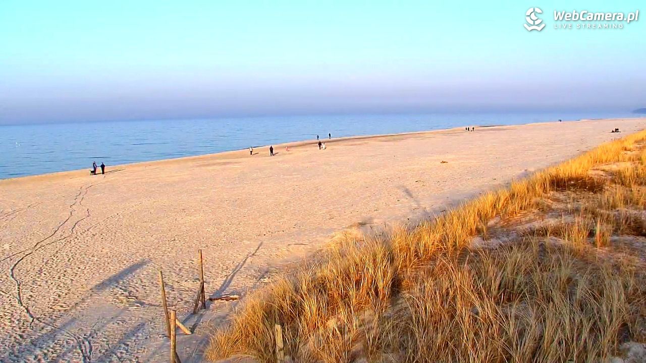 DĘBKI - widok na plażę - 08 marzec 2026, 16:22
