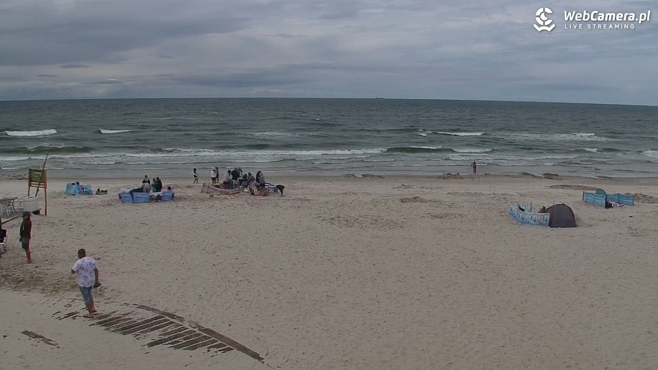 DĘBKI - widok na plażę - 22 lipiec 2026, 16:41