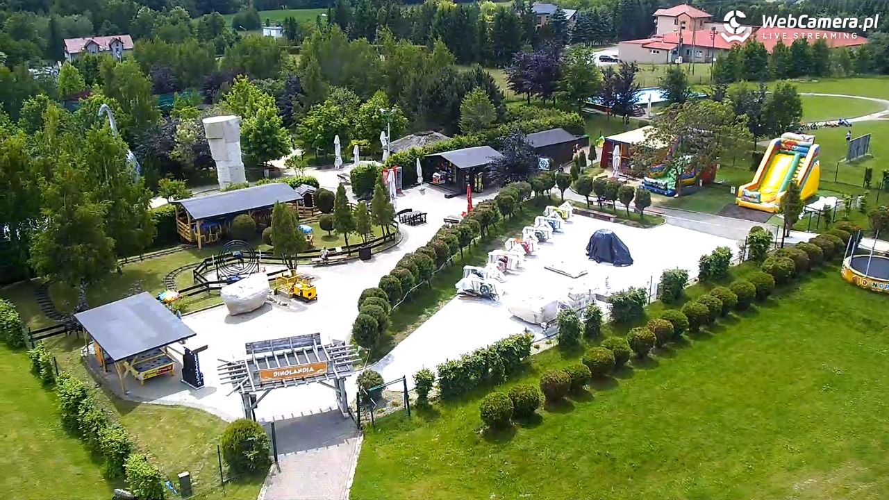 DINOLANDIA - widok na Park Rozrywki w Inwałdzie - 02 czerwiec 2025, 12:26