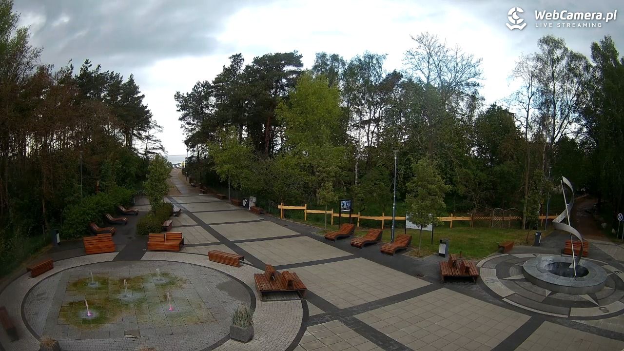 Dziwnówek - widok na deptak - 14 maj 2026, 16:20