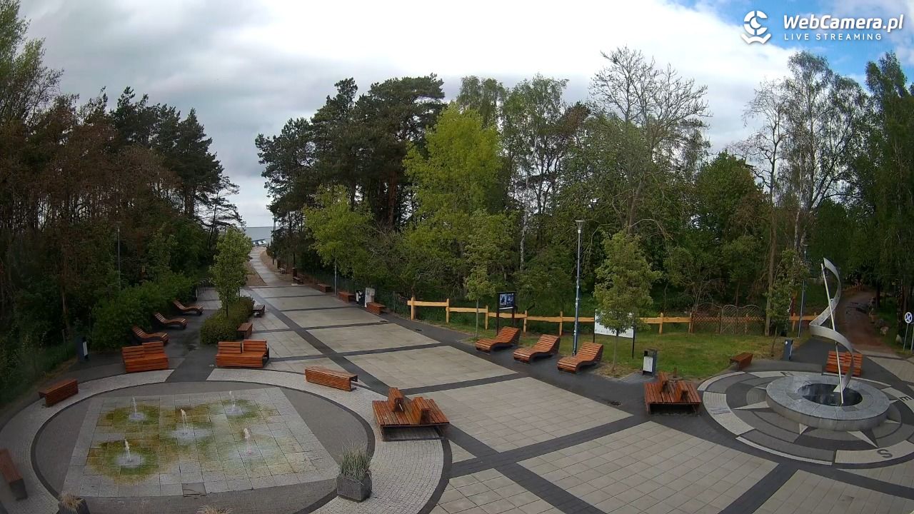 Dziwnówek - widok na deptak - 14 maj 2026, 15:58