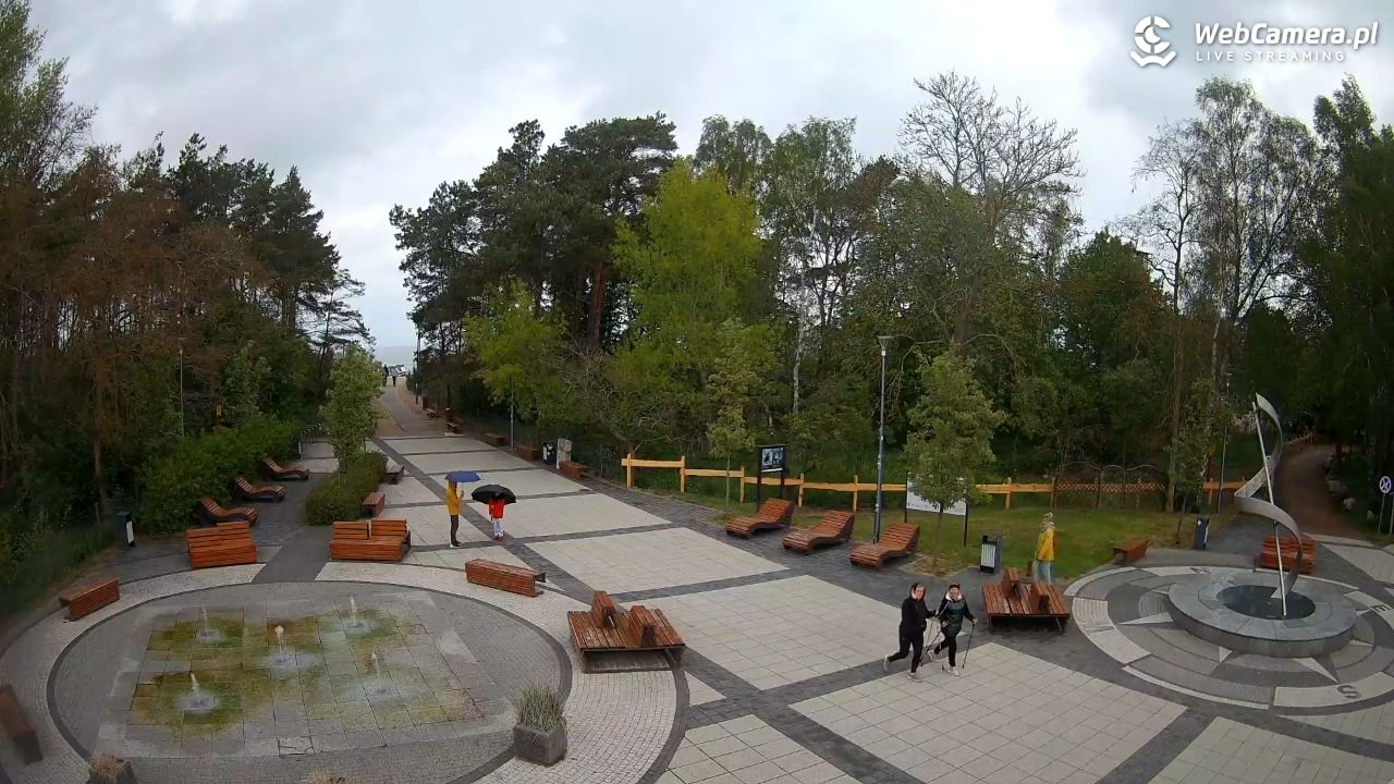 Dziwnówek - widok na deptak - 14 maj 2026, 10:23