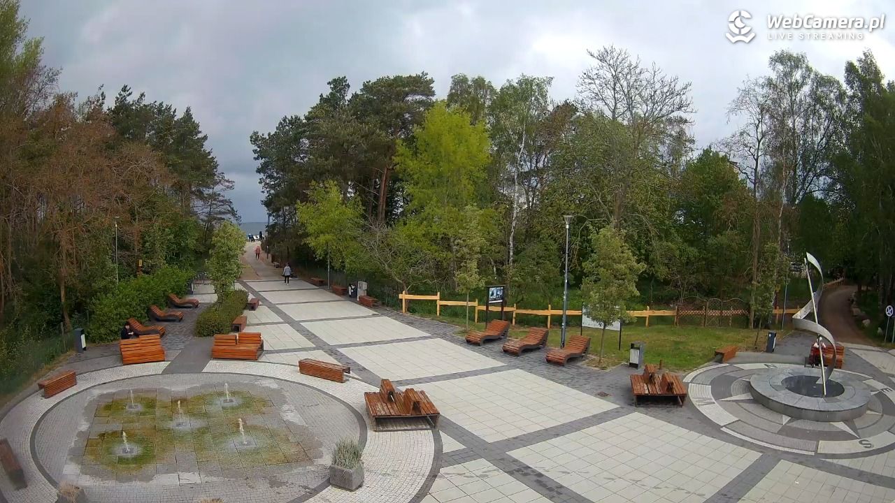 Dziwnówek - widok na deptak - 14 maj 2026, 11:12