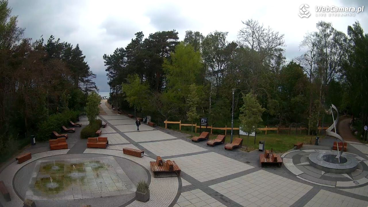 Dziwnówek - widok na deptak - 14 maj 2026, 12:07