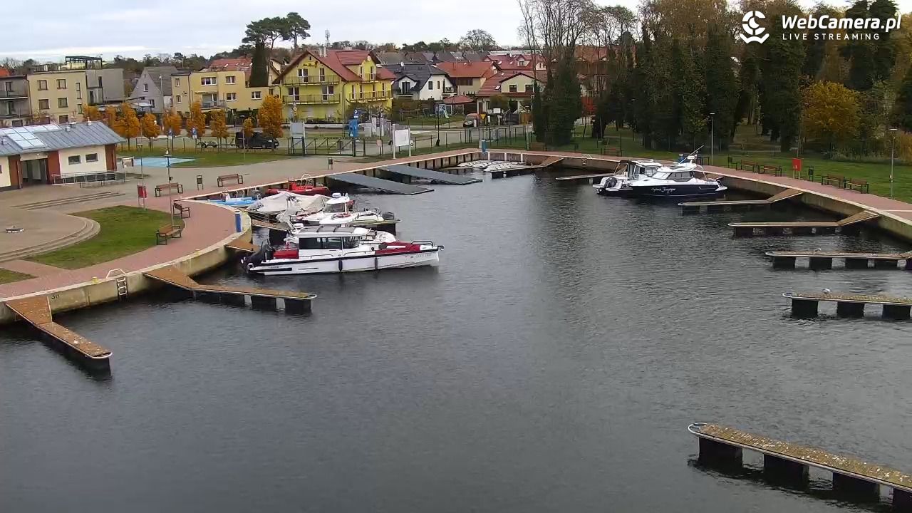 Dziwnów - widok na Marinę - 04 listopad 2025, 08:15