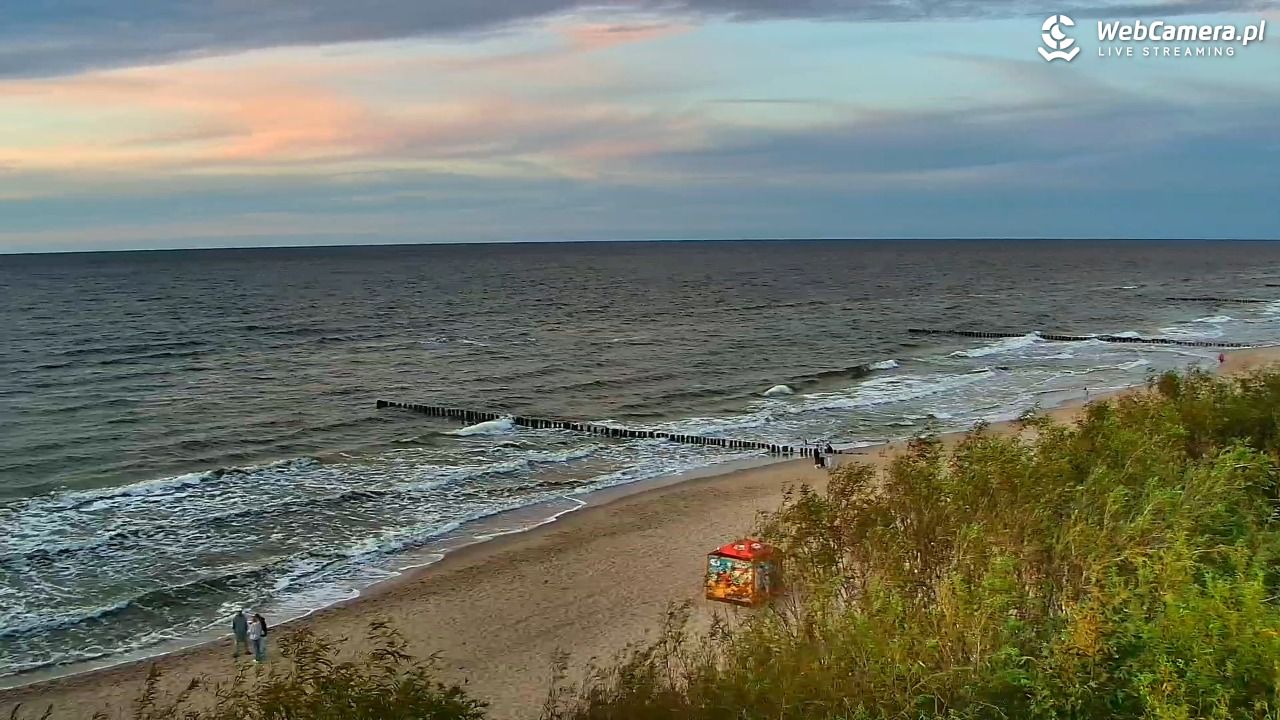 DZIWNÓW  - widok na plażę - 18 sierpień 2026, 20:18