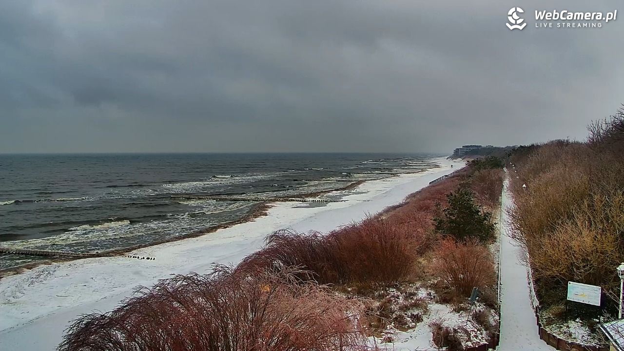 DZIWNÓW  - widok na plażę - 26 styczeń 2026, 13:48
