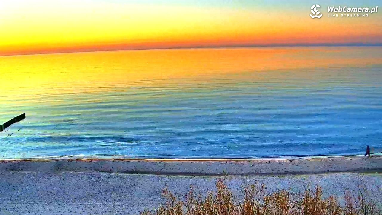 DZIWNÓW  - widok na plażę - 01 kwiecień 2026, 19:44