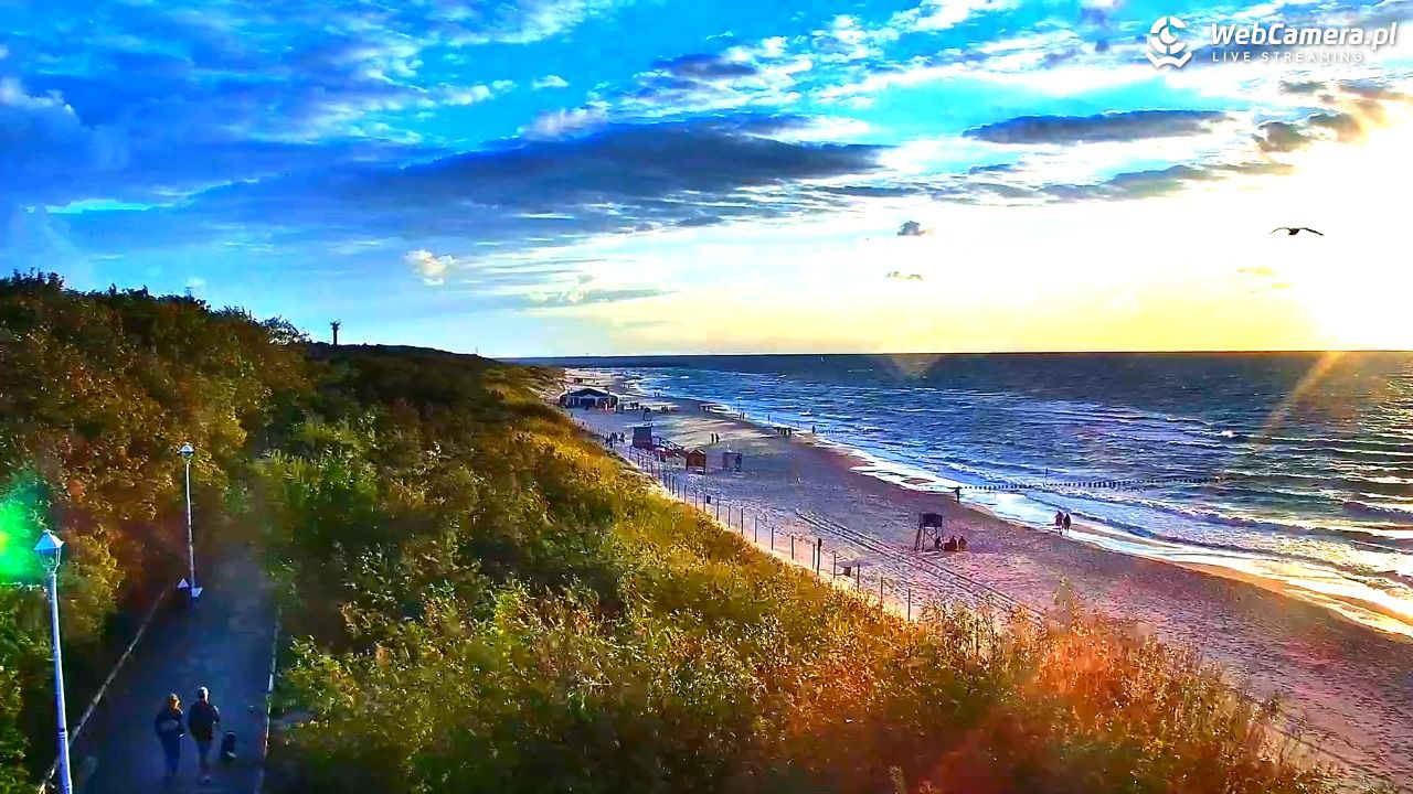 DZIWNÓW  - widok na plażę - 07 sierpień 2026, 20:09
