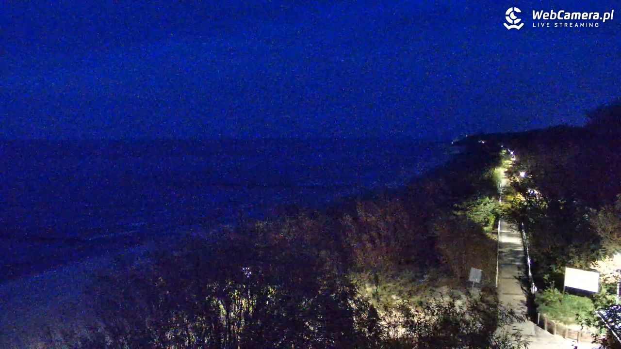 DZIWNÓW  - widok na plażę - 30 wresień 2026, 19:34
