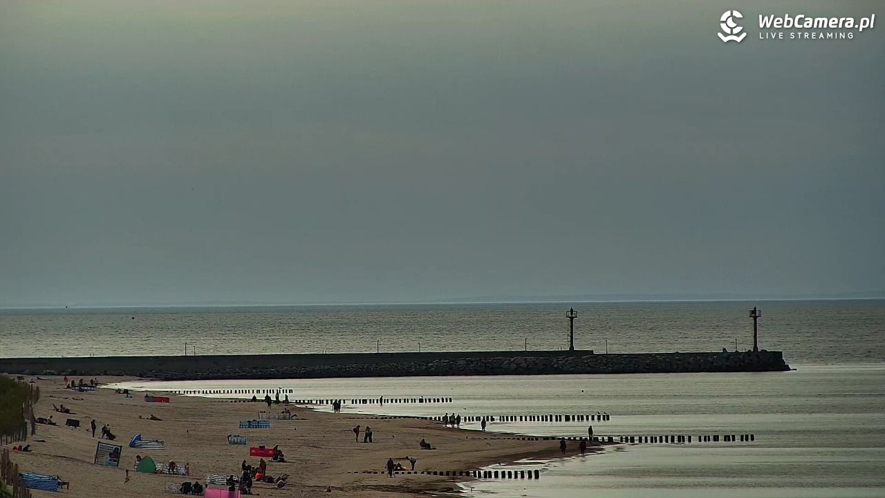DZIWNÓW  - widok na plażę - 15 wresień 2026, 16:09