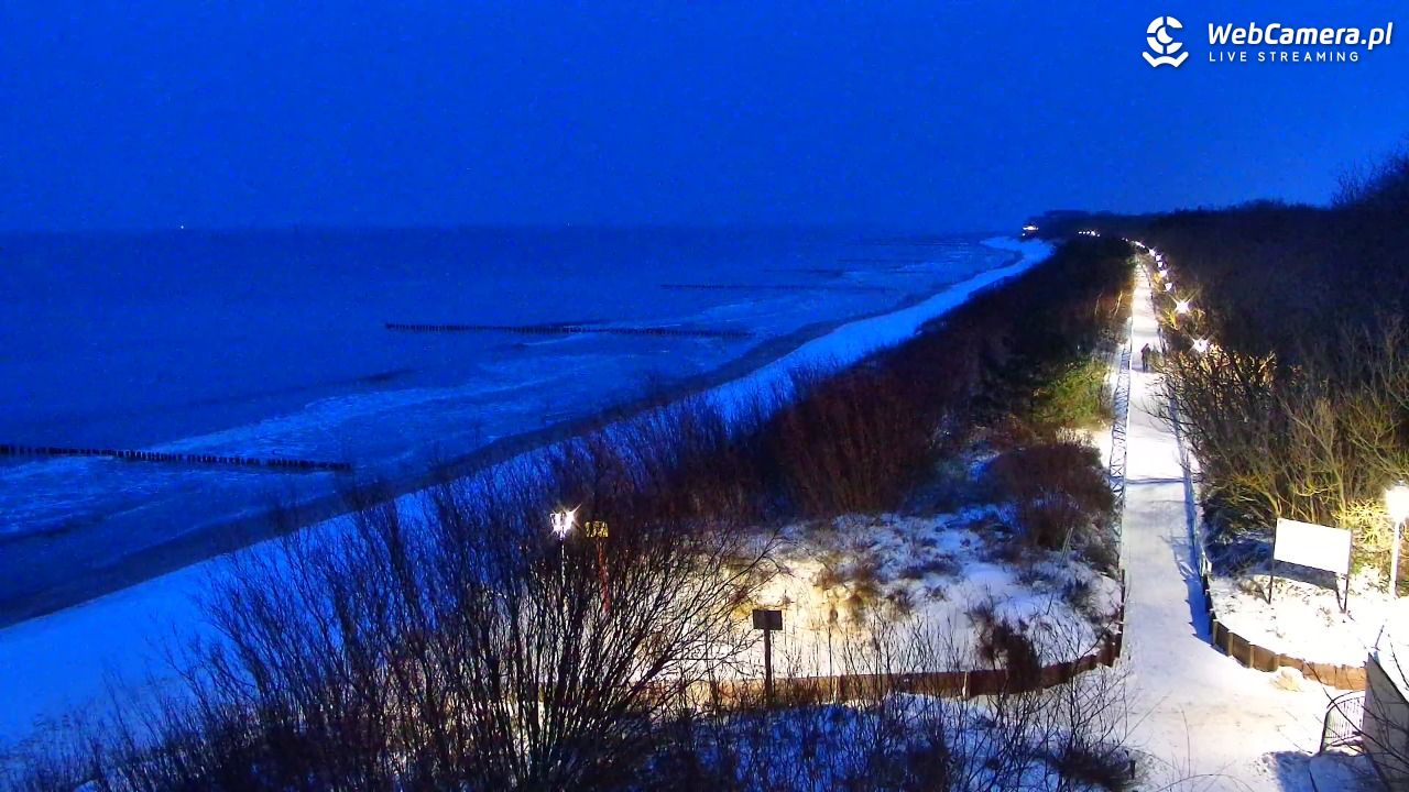 DZIWNÓW  - widok na plażę - 05 styczeń 2026, 16:36