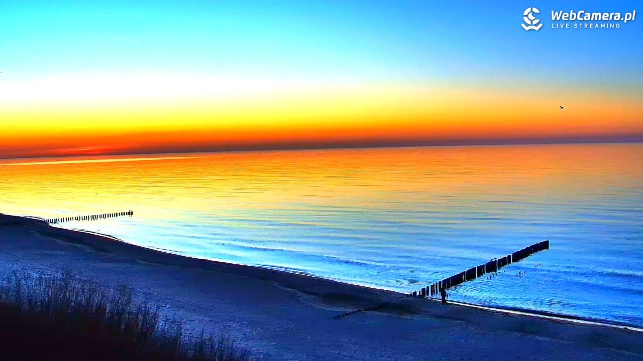 DZIWNÓW  - widok na plażę - 01 kwiecień 2026, 19:45