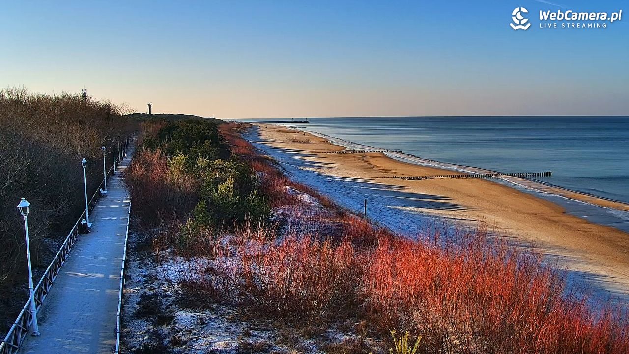 DZIWNÓW  - widok na plażę - 20 styczeń 2026, 13:00