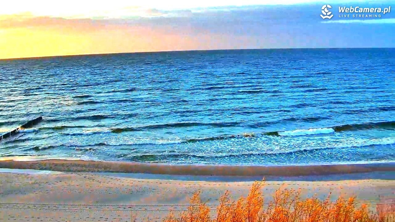 DZIWNÓW  - widok na plażę - 26 marzec 2026, 18:06